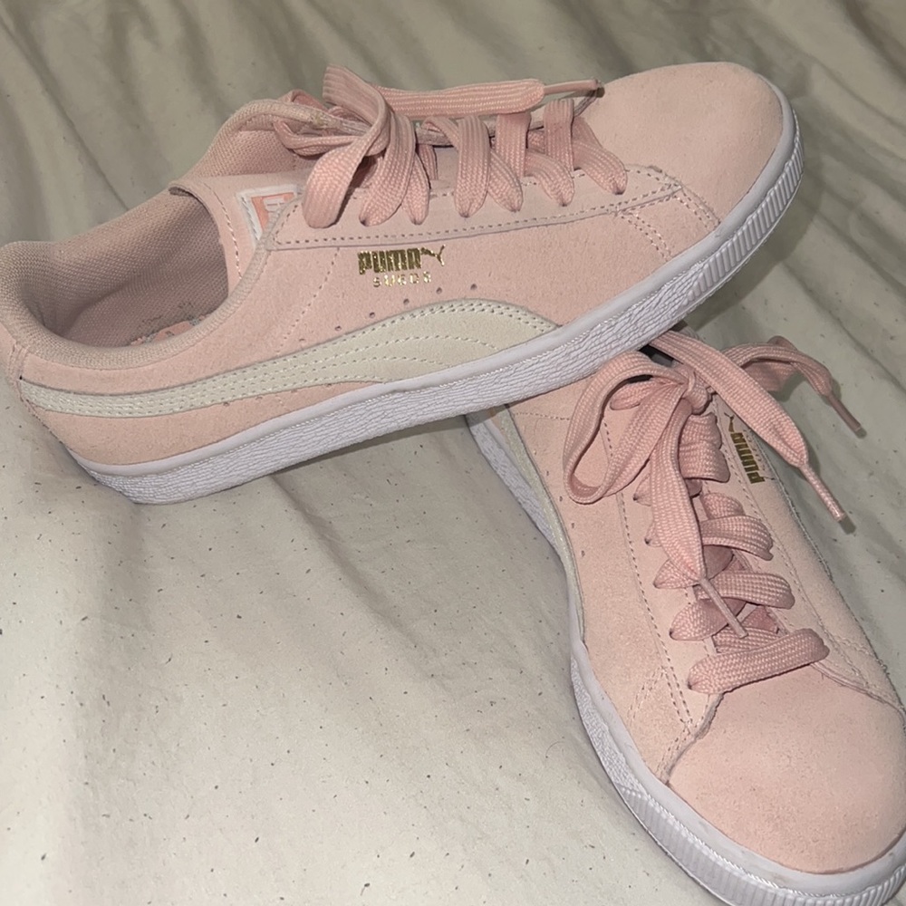 Pink Puma suede classics